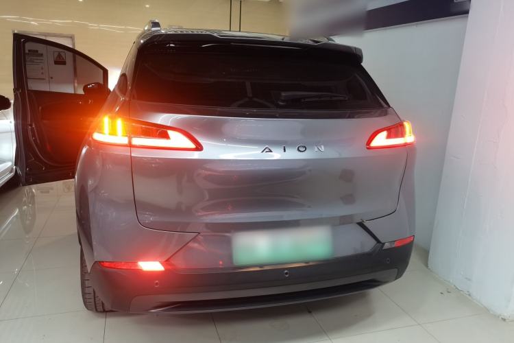 Used AION V 2022 Plus 80 Executive Edition Ternary Lithium
