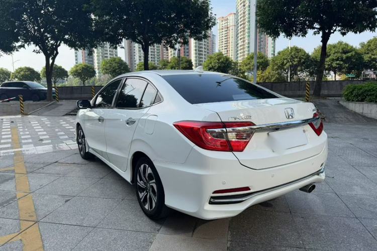 Used Honda Crider 2016 1.8L CVT Luxury Edition
