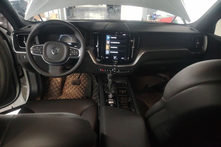 Used Volvo XC60 2021 T5 4x4 Zhiyi Sport Edition