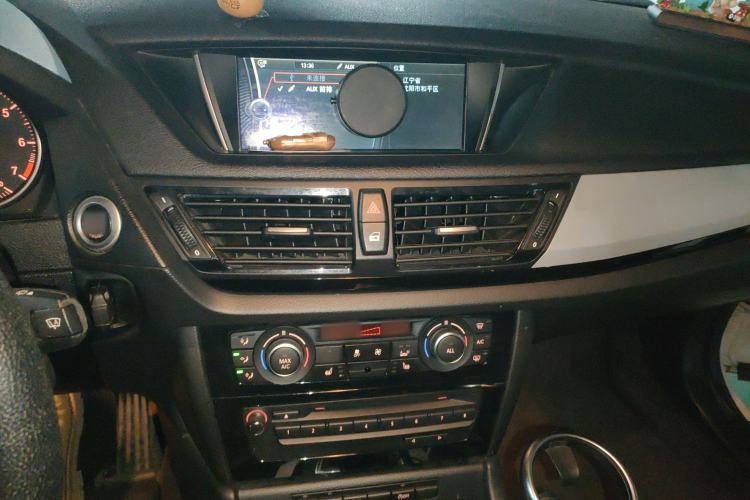 Used BMW X1 2014 sDrive18i Leading Model
