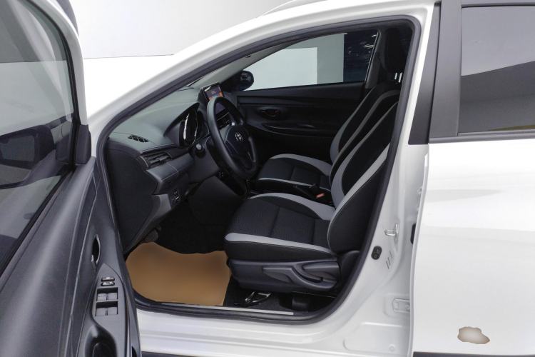 Used Toyota YARiS L 2021 X-Trail 1.5L CVT Leading Edition
