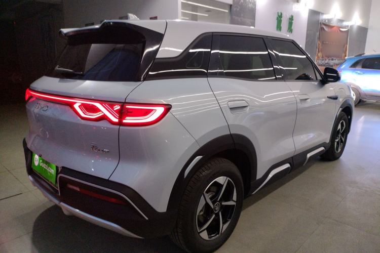 Used BYD Yuan UP 2024 401KM Leading Edition