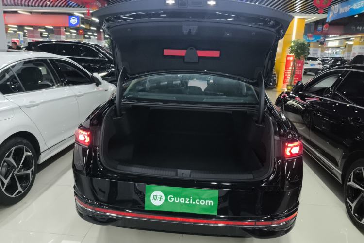 Used Volkswagen Magotan 2024 380TSI DSG Prestige Edition DaMai Package