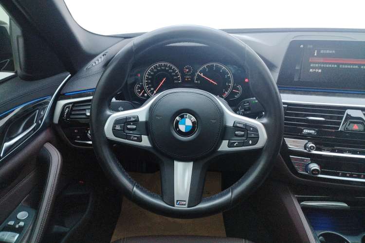 Used BMW 5 Series 2018 525Li M Sport Package