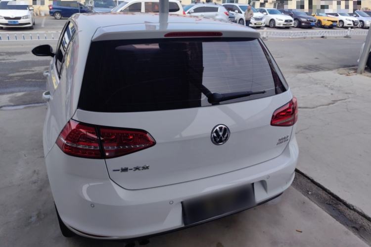 Used Volkswagen Golf 2016 230TSI Automatic Comfort Version
