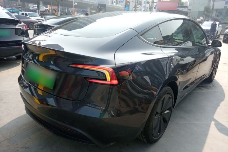 Used Tesla Model 3 2025 Rear-Wheel-Drive Version
