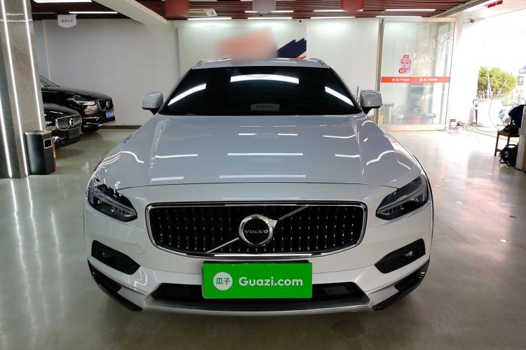 Used Volvo V90 2021 Cross Country B5 AWD Smart Range Edition
