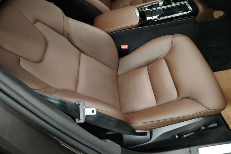 Used Volvo S90 New Energy 2022 T8 eDrive Hybrid Luxury Edition
