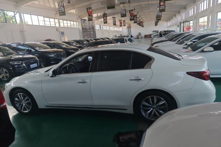 Used Infiniti Q50L 2021 2.0T Comfort Edition
