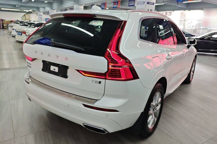 Used Volvo XC60 2019 T5 4x4 Smart Edition China VI Standard
