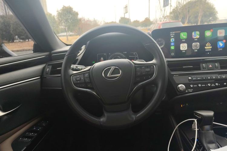 Used Lexus ES 2022 300h Excellence Edition