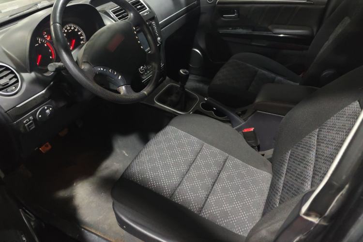 Used Haval H5 Classic 2015 2.0T Manual Two-Wheel Drive Advanced Version