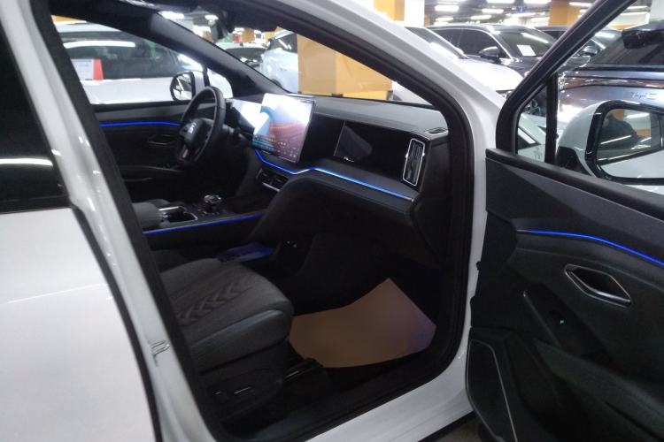 Used BYD Song L DM-i 2025 Intelligent Driving Version 160 km Beyond-Range Type
