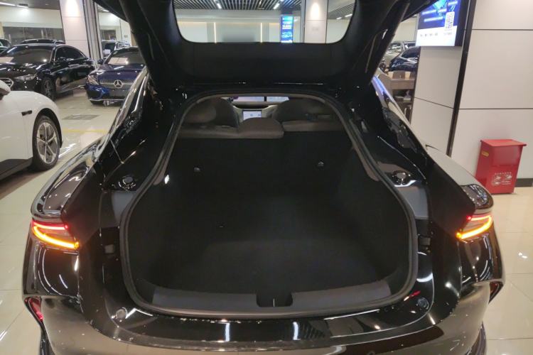 Used  L6 2025 Ultra Model
