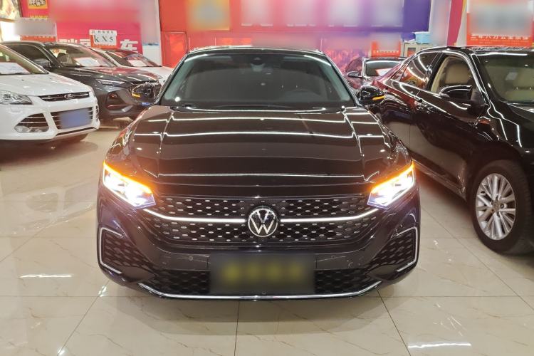 Used Volkswagen Passat 2023 Restyled 330TSI Starry Luxury Edition
