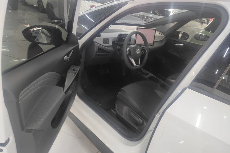 Used Volkswagen ID.3 2025 Smart Version Pure & Intelligent Enjoyment Edition
