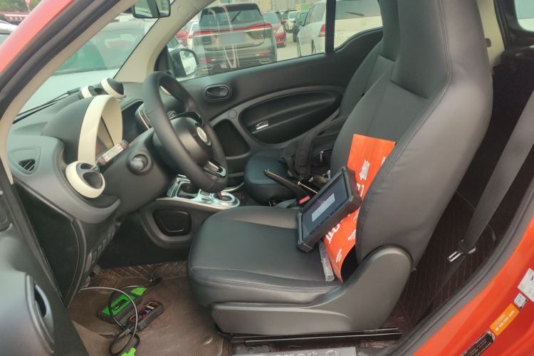 Used  fortwo 2015 1.0L 52 kW hardtop Dynamic version
