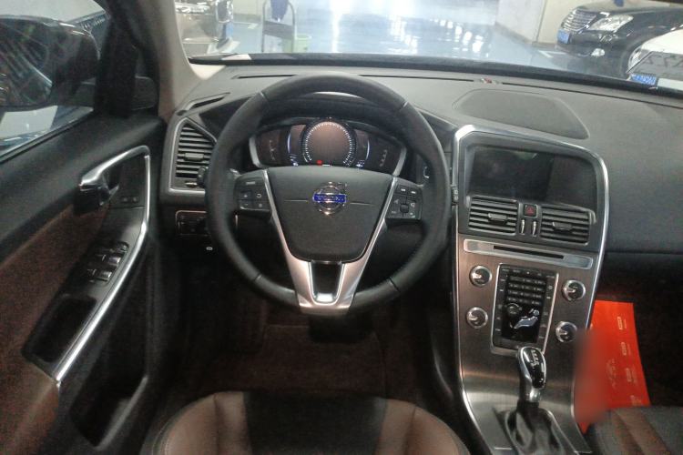 Used Volvo XC60 2016 T5 Smart Version