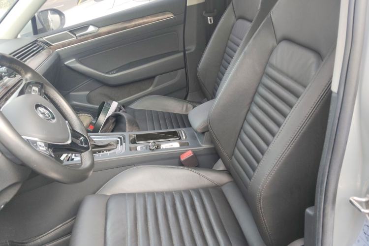 Used Volkswagen Magotan 2019 330TSI DSG Luxury Model China V Standard
