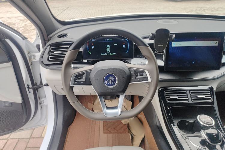 Used BYD Qin PLUS 2024 HONOR Edition DM-i 55KM Leading Model
