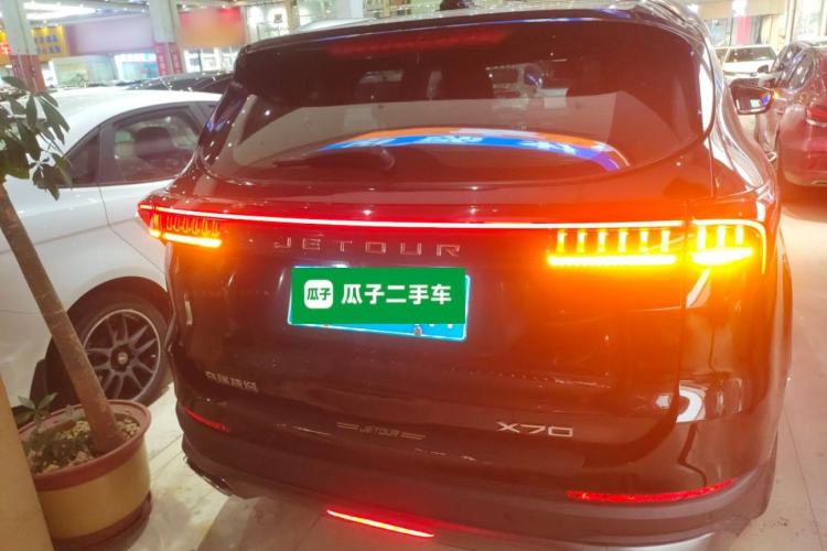 Used JETOUR X70 PLUS 2023 1.5T DCT Brave PLUS 5-Seater
