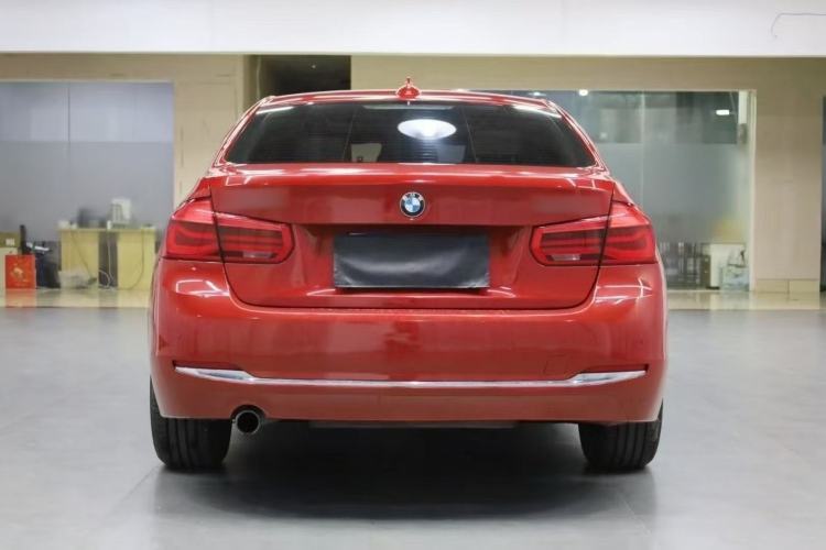 Used BMW 3 Series 2016 320Li Ambition Model
