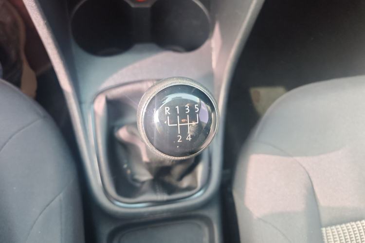 Used Volkswagen Polo 2014 1.4L Manual Fashion Edition
