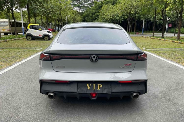 Used Changan UNI-V 2022 1.5T Prestige Version
