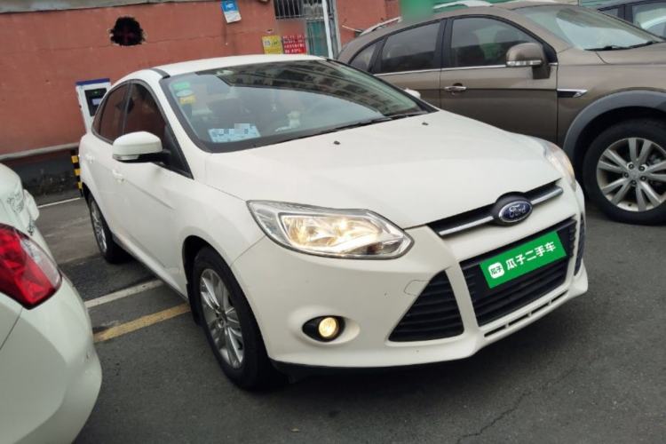 Used Ford Focus 2012 Sedan 1.6L Automatic Comfort Model
