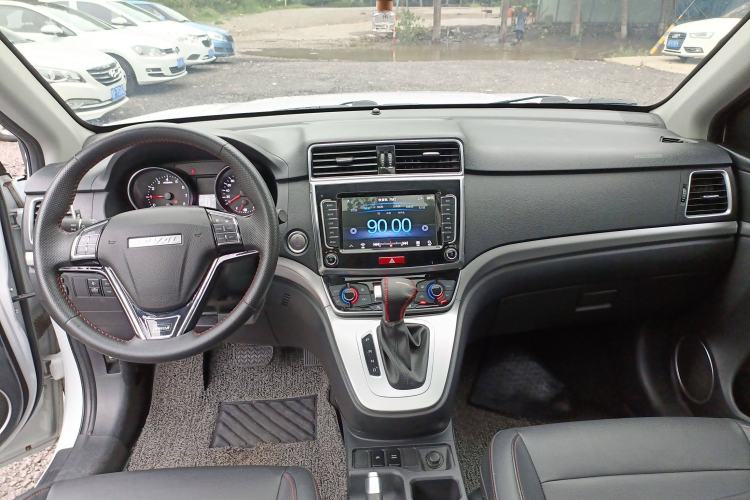 Used Haval M6 2019 1.5T DCT Two-Wheel Drive Elite Version China VI Standard
