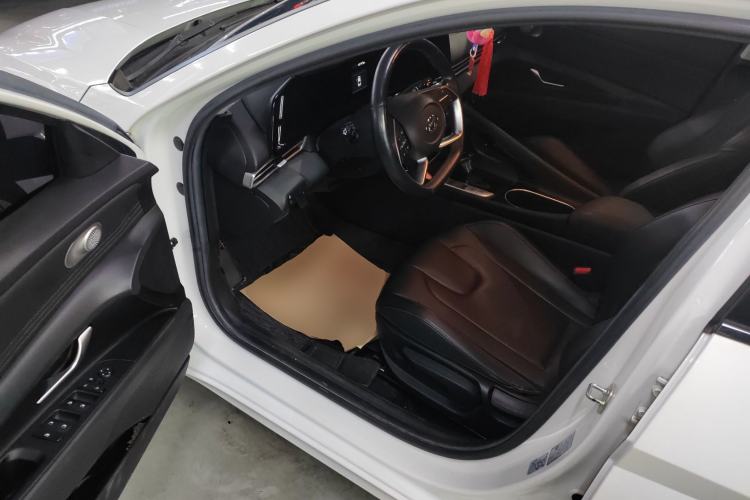 Used Hyundai Elantra 2021 1.5L CVT GLX Elite Edition
