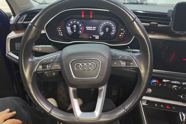 Used Audi Q3 2020 35 TFSI Fashionable and Elegant Model
