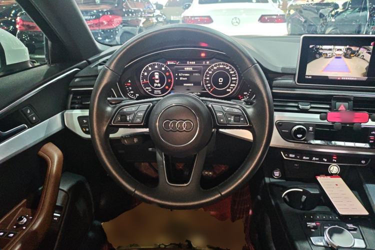 Used Audi A4L 2019 40 TFSI Fashion Edition China VI Emission Standard