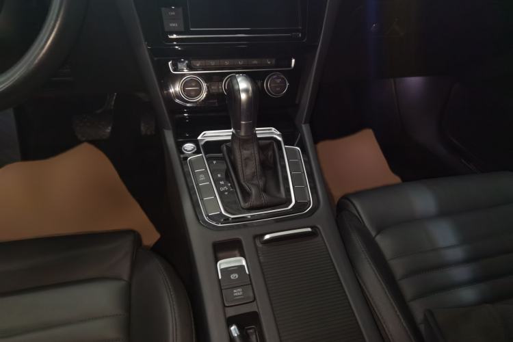 Used Volkswagen Magotan 2019 330TSI DSG Luxury Model China V Standard
