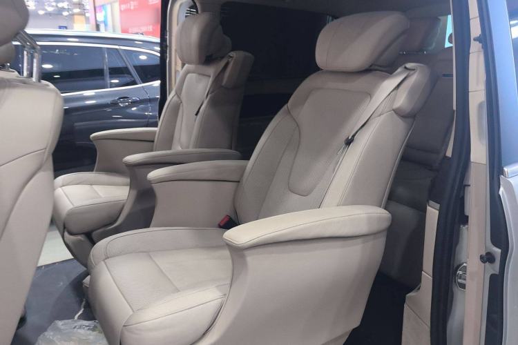 Used Mercedes-Benz V-Class 2016 V 260 Prestige Edition
