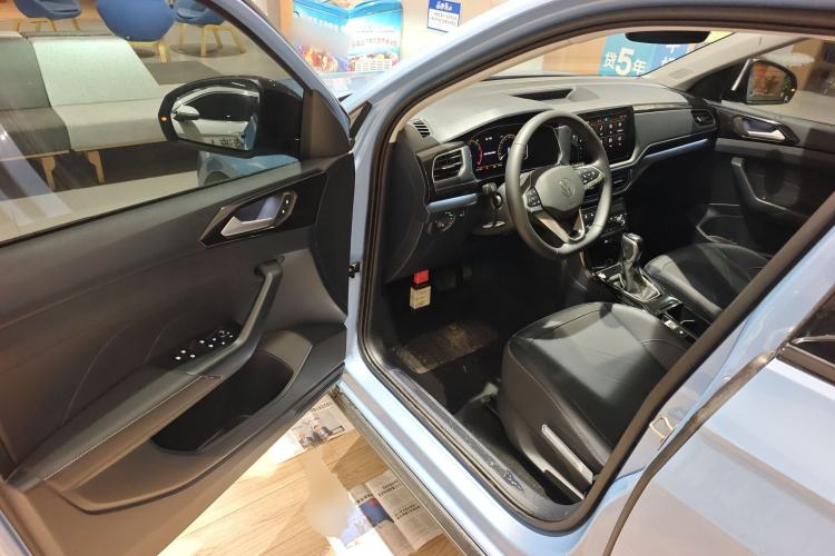 Used Volkswagen Tharu 2025 NewRui 300TSI Prestige Edition
