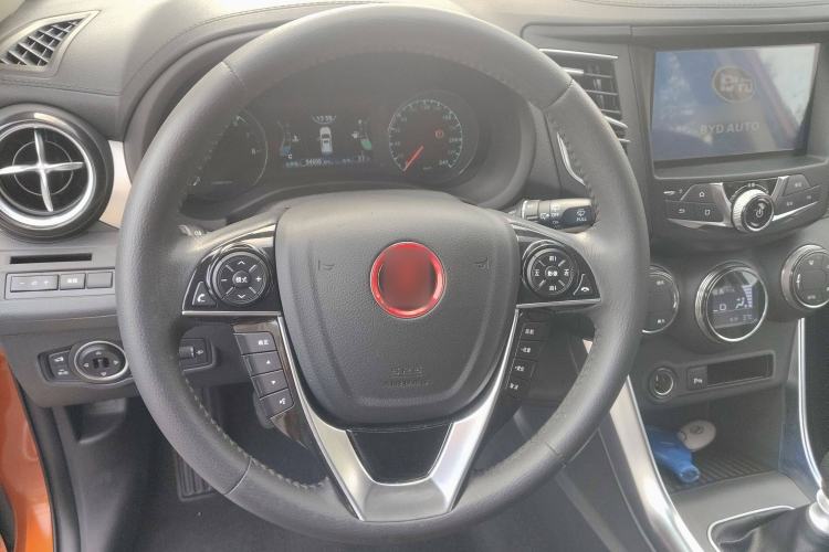 Used BYD Song 2017 Gaishi Upgrade Edition 1.5TI Manual Elite Model
