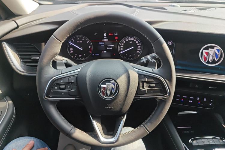 Used Buick Envision 2022 Facelift Encore S 652T Two-Wheel-Drive Luxury Model
