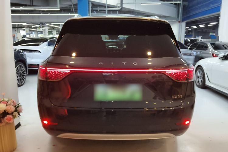 Used Hima AITO M9 2024 Range-Extended Max Edition 42 kWh 6-Seater Version
