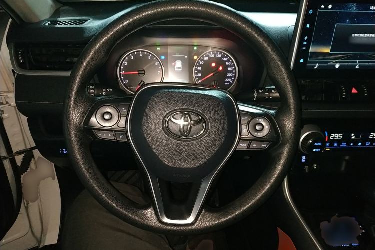 Used Toyota Wildlander 2020 2.0L CVT 4x4 Luxury Edition
