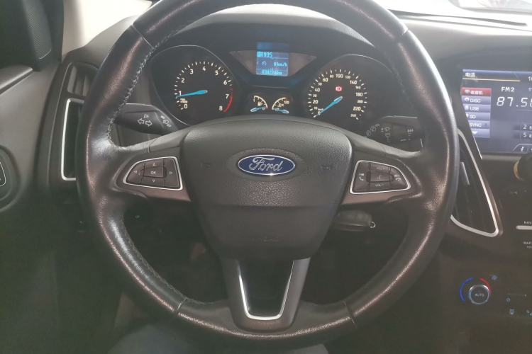 Used Ford Focus 2015 Hatchback 1.6L Automatic Fashion Edition