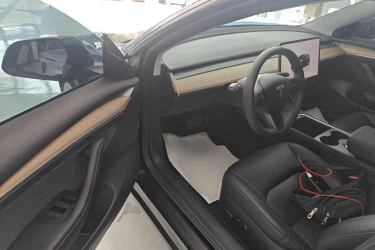 Used Tesla Model 3 2022 Rear-Wheel-Drive Version
