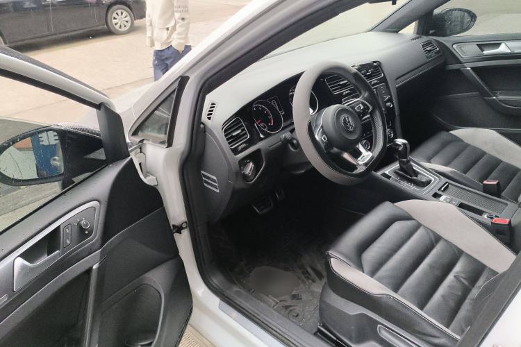Used Volkswagen Golf 2016 1.4TSI Automatic R-Line