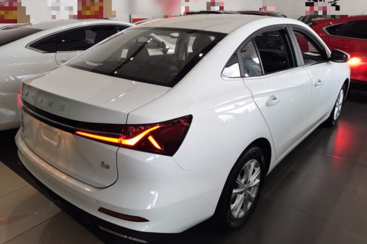 Used Roewe i5 2023 1.5L CVT Luxury Edition
