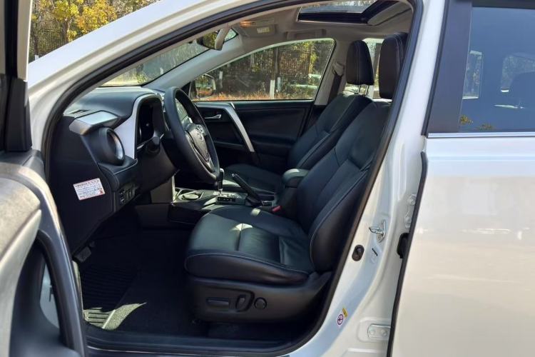 Used Toyota RAV4 2016 2.0L CVT Two-Wheel Drive Smart Edition China V Standard
