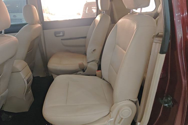 Used Dongfeng Fengon 370 2016 1.5L Manual Standard Edition SFG15-05 7 Seats