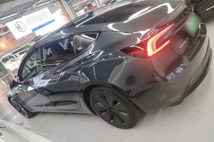 Used Tesla Model 3 2023 Rear-Wheel-Drive Version
