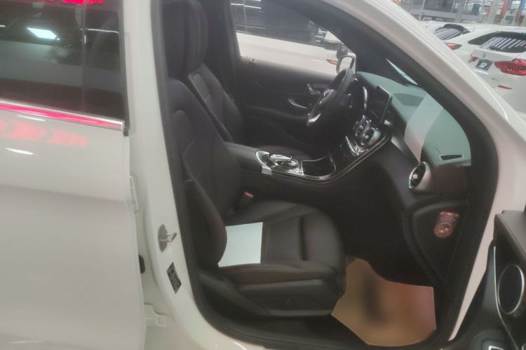 Used Mercedes-Benz GLC 2017 GLC 260 4MATIC Luxury Model