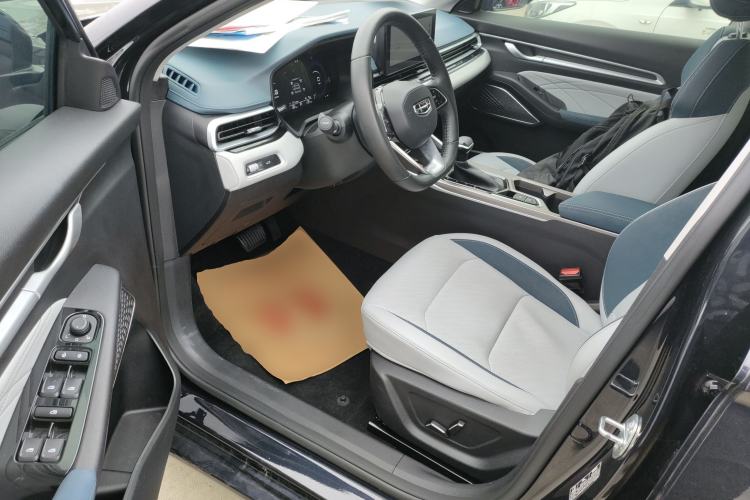 Used Geely Auto Emgrand 2022 4th Generation 1.5L CVT Flagship Model
