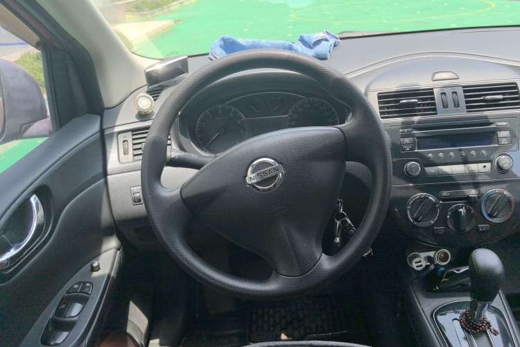 Used Nissan Tiida 2011 1.6L CVT Comfort Model
